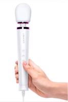 Le Wand Silný Malý Zapojitelný Biely Vibrátor