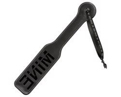 Sei Mio - čierna pleskáčka s nápisom